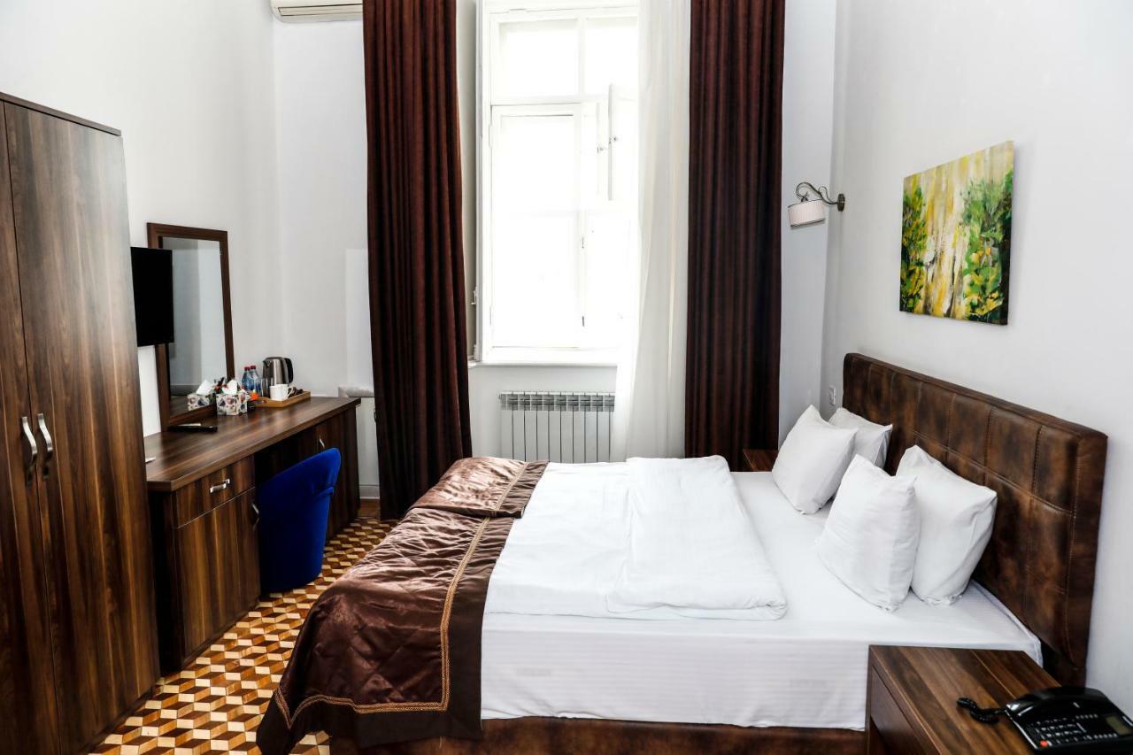Malakhan Hotel Баку Экстерьер фото