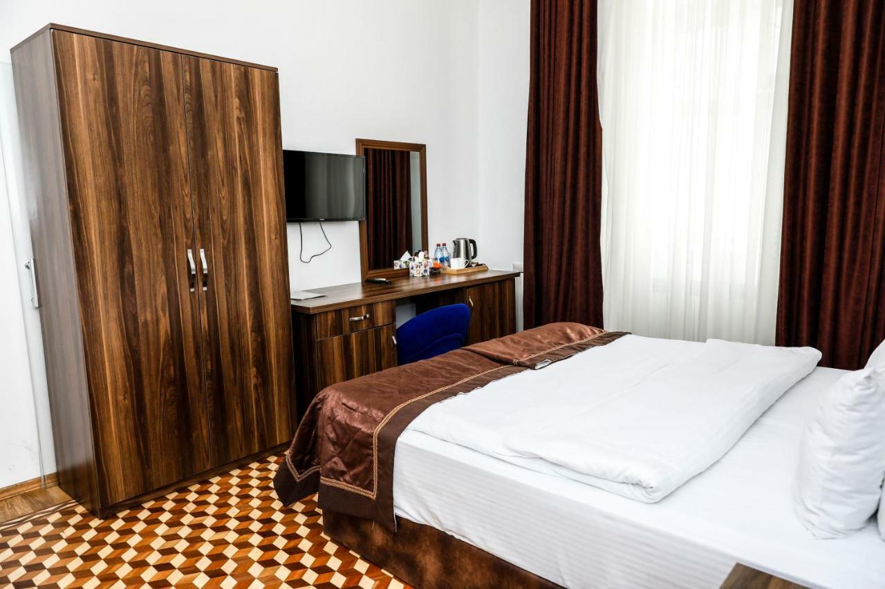 Malakhan Hotel Баку Экстерьер фото