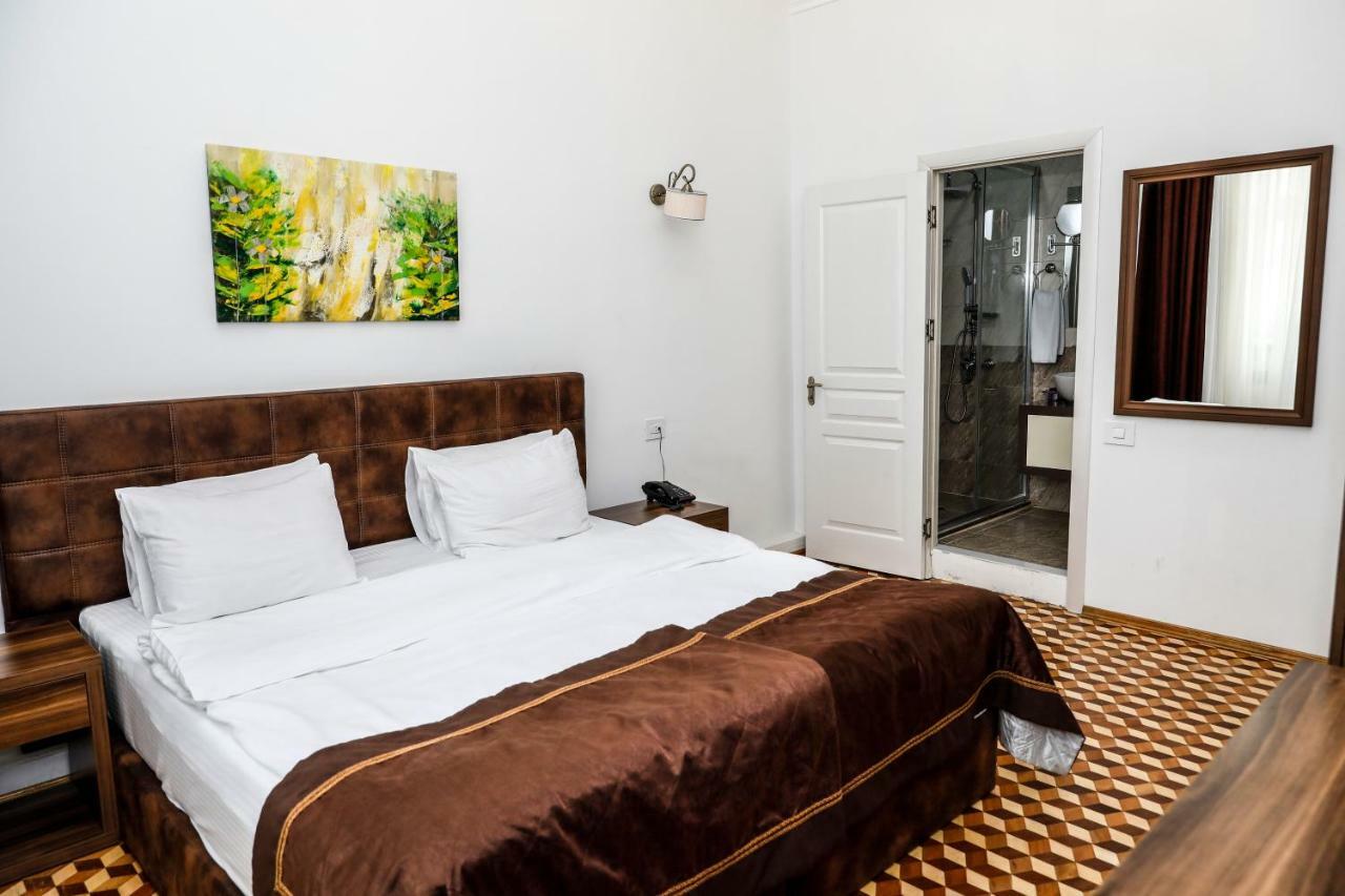 Malakhan Hotel Баку Экстерьер фото