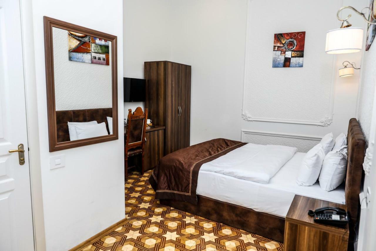 Malakhan Hotel Баку Экстерьер фото