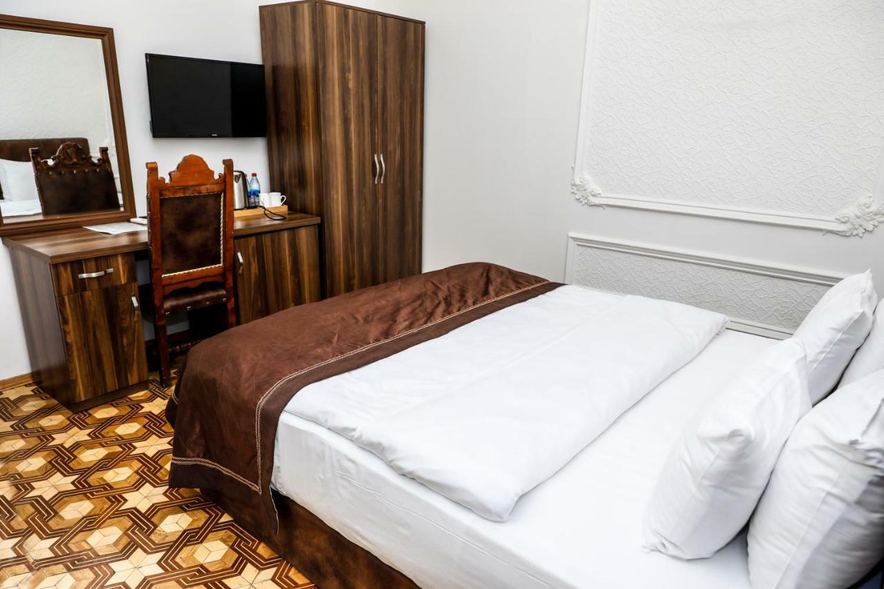 Malakhan Hotel Баку Экстерьер фото